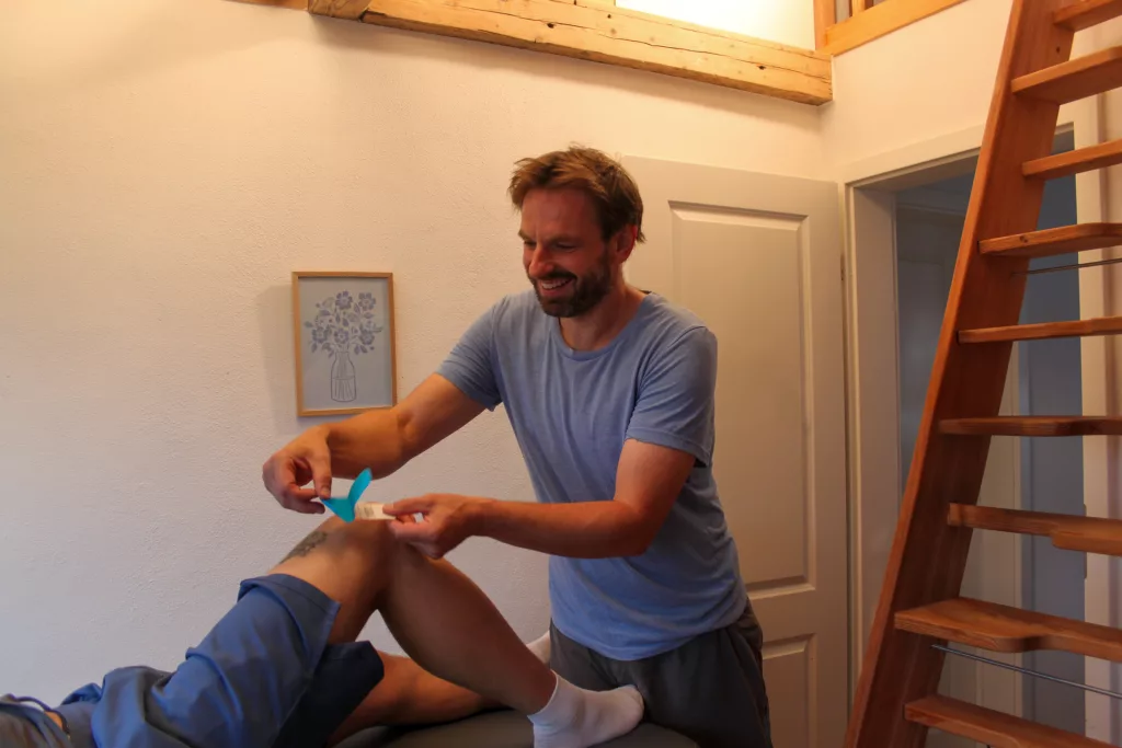 Behandlung zuhause nach Operation - mobile Physiotherapie Hausbesuche Ulm & Neu Ulm